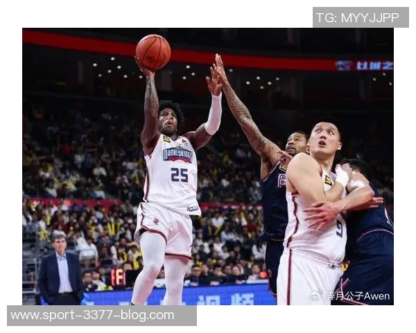 曾繁日状态低迷4投0中仅得1分3篮板4助攻1盖帽犯规满离场表现令人失望